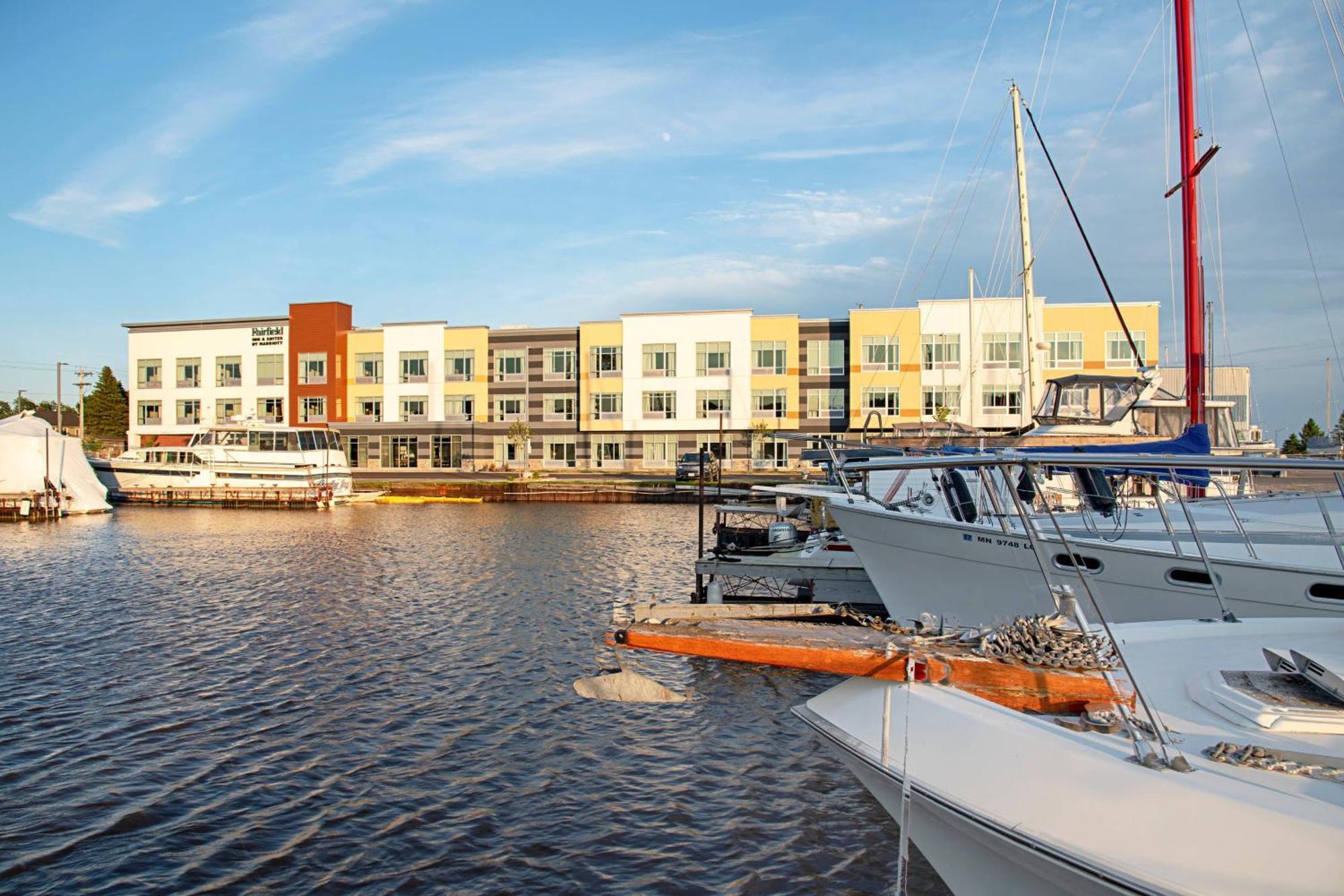 Fairfield Inn & Suites By Marriott Duluth Waterfront Exteriör bild