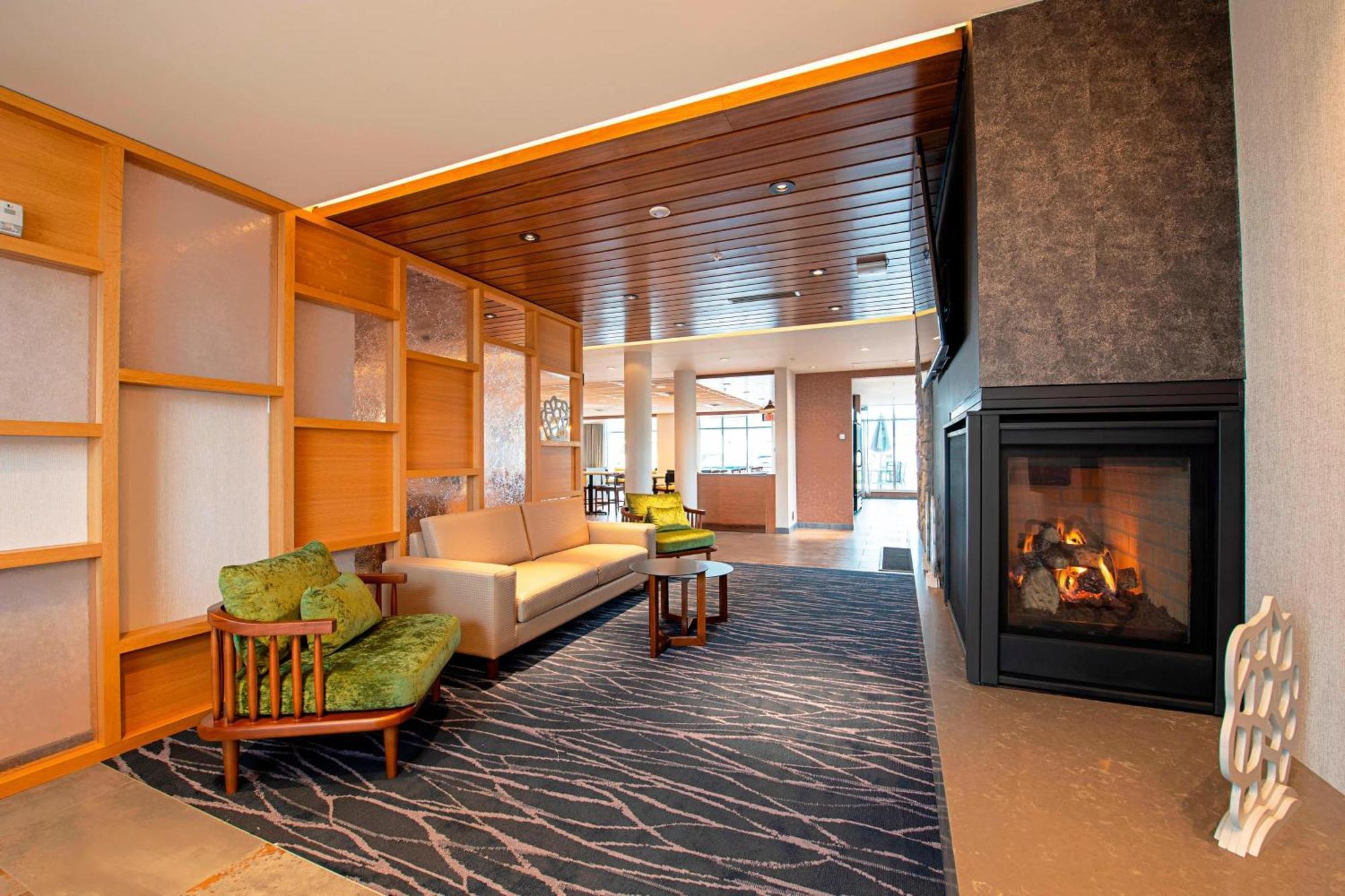 Fairfield Inn & Suites By Marriott Duluth Waterfront Exteriör bild